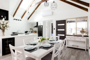 Salt & Pepper; Beautiful Town House in Margs! Margaret River